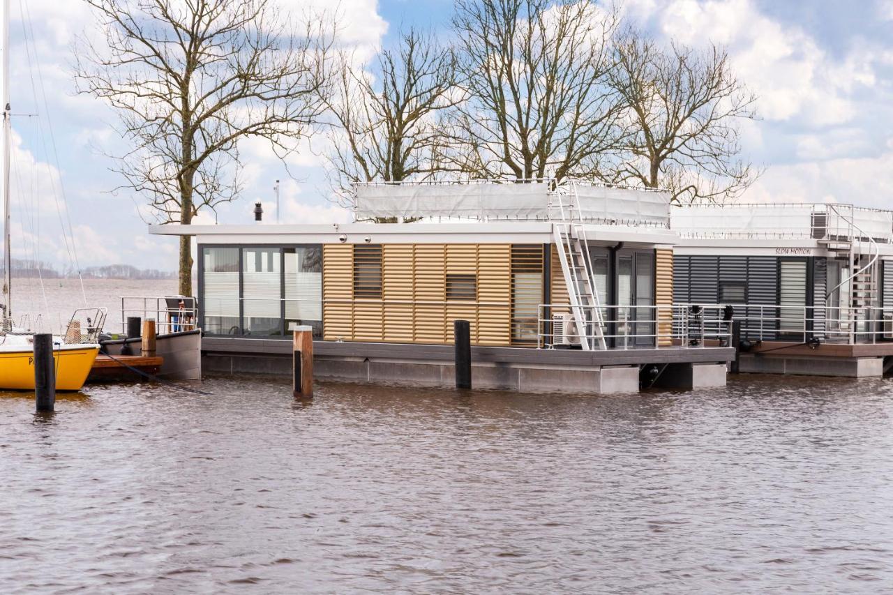 Welcome In - Houseboat 'Elysium' Met Eigen Aanlegsteiger Sneek - Offingawier Exteriér fotografie