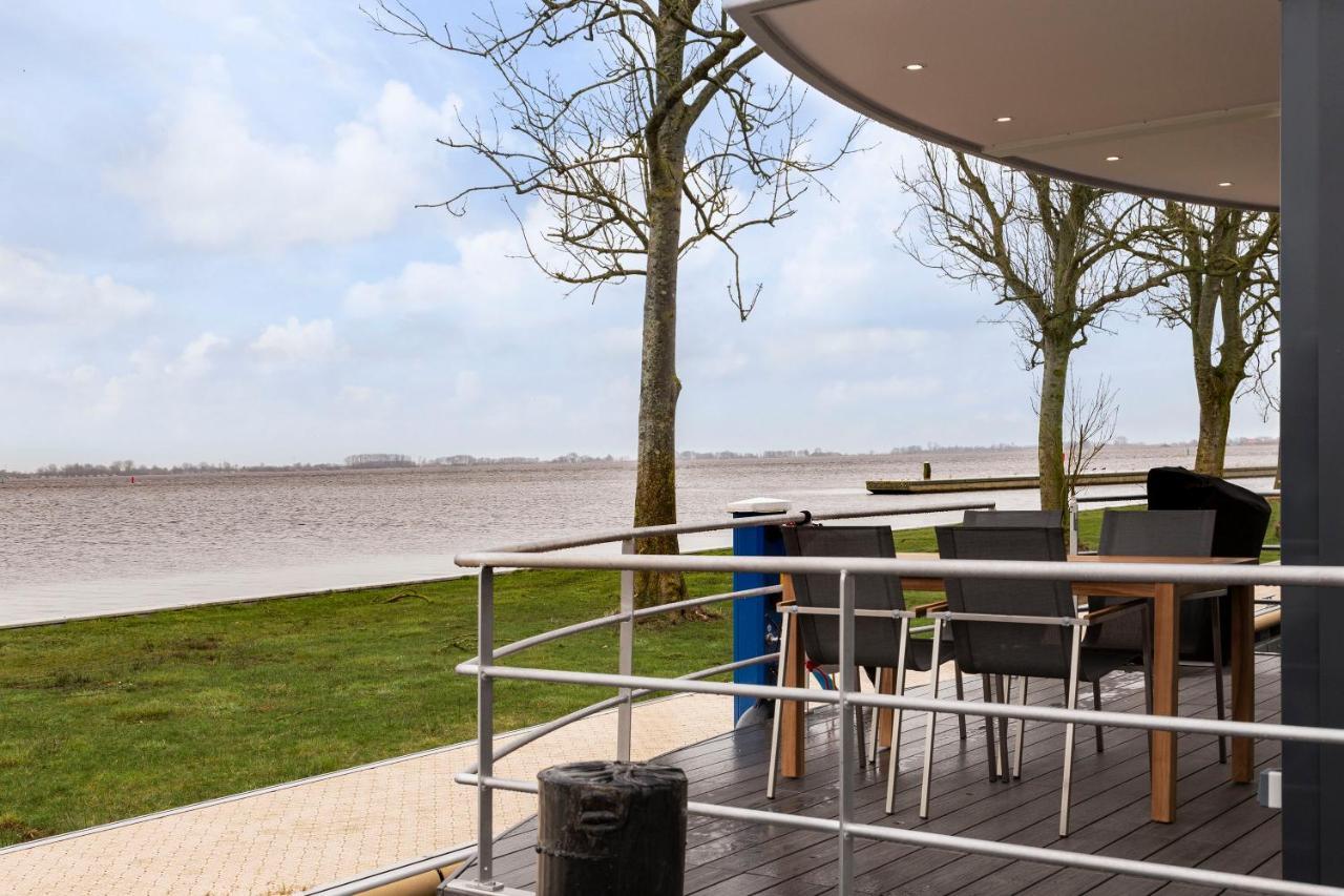 Welcome In - Houseboat 'Elysium' Met Eigen Aanlegsteiger Sneek - Offingawier Exteriér fotografie